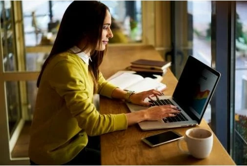 Filter privatësie 3M për laptop 13.3in, 16:9, anti-glare, ngjyrë e zezë