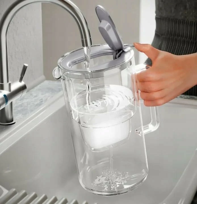 Karafë filtrimi uji Aquaphor Glass 2.5L + 1x fishek Maxfor+ MG, gri
