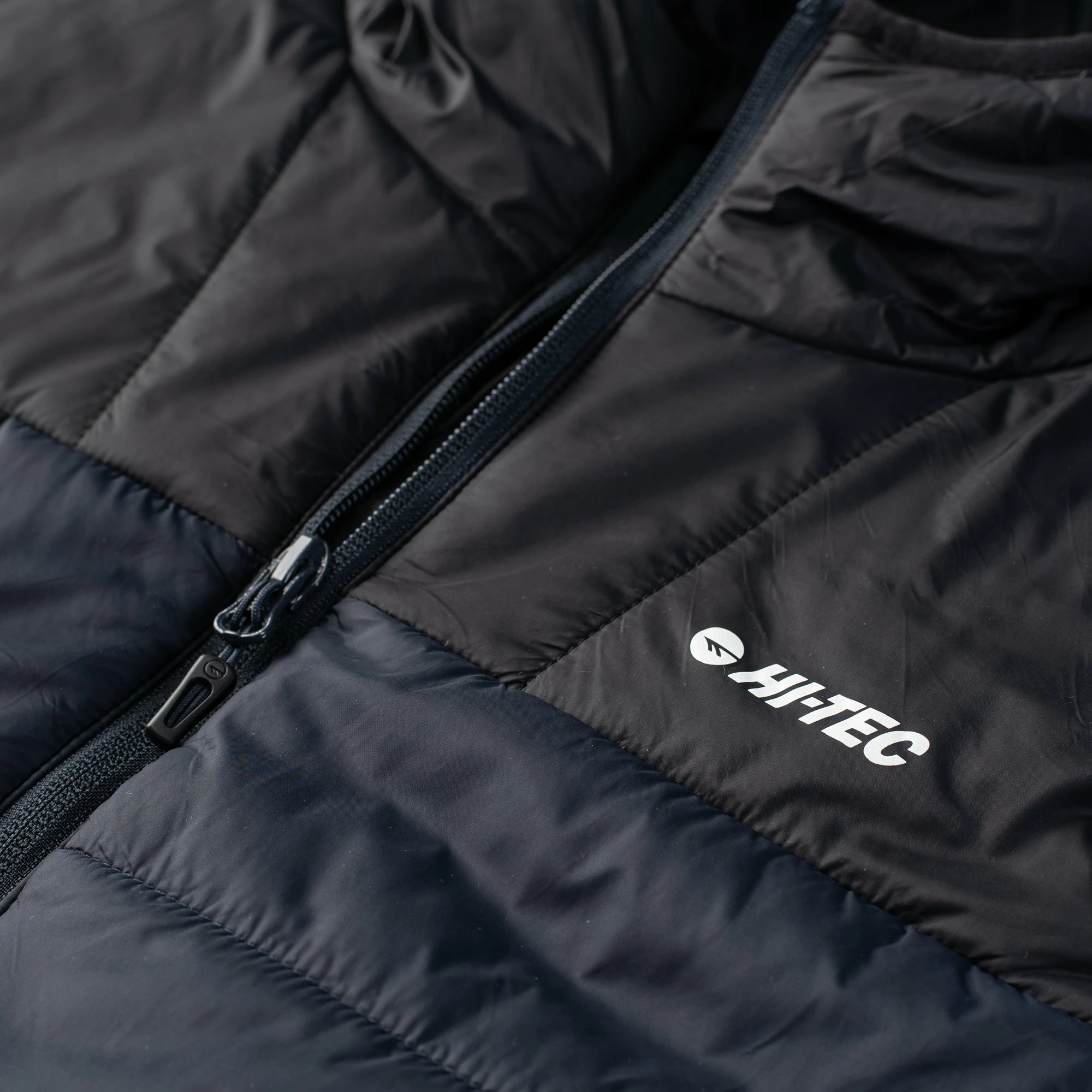 Jelek HI-TEC Quilted vest SAVARO