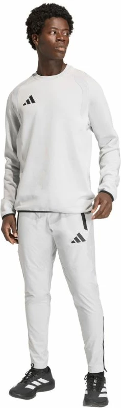 Duks për meshkuj adidas Tiro 26 Travel Crew KD3323, i bardhë