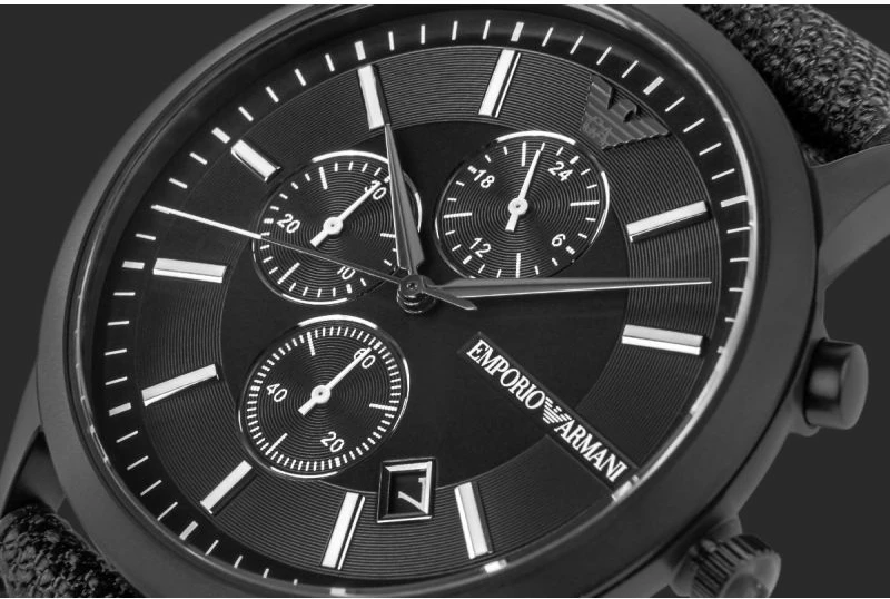 Orë dore për meshkuj Emporio Armani, e zezë