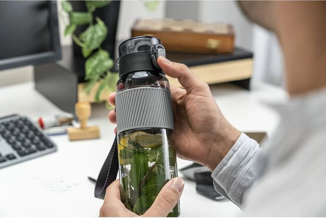 Shishe uji, 680 ml, Tritan, e zezë