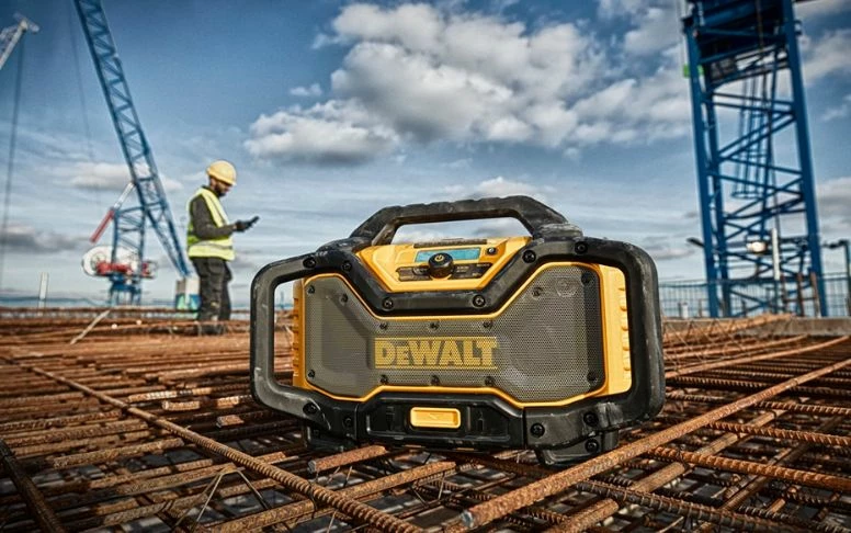 Radio kantieri DeWalt DCR027 DAB+ FM Bluetooth, karikues XR 18V/54V, 4 altoparlantë, verdhë/zi