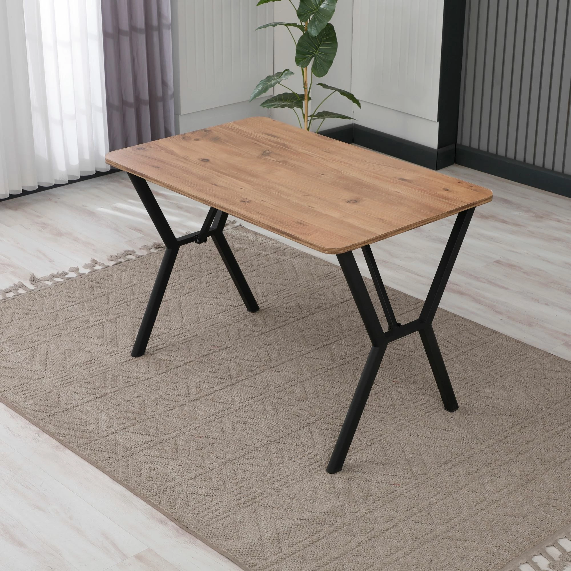 Tavolinë ngrënieje, ngjyrë arre, Skye Decor, Elma 110