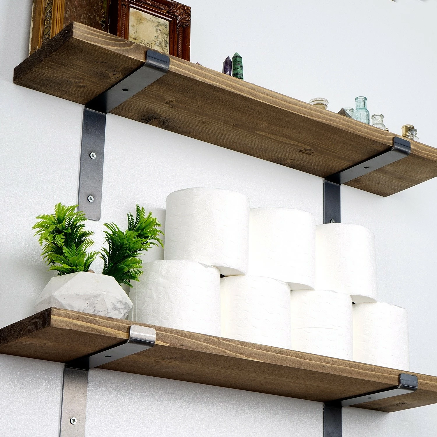 Raft dekorativ prej druri për mur, ngjyrë e zezë dhe arre, Skye Decor, Lam004