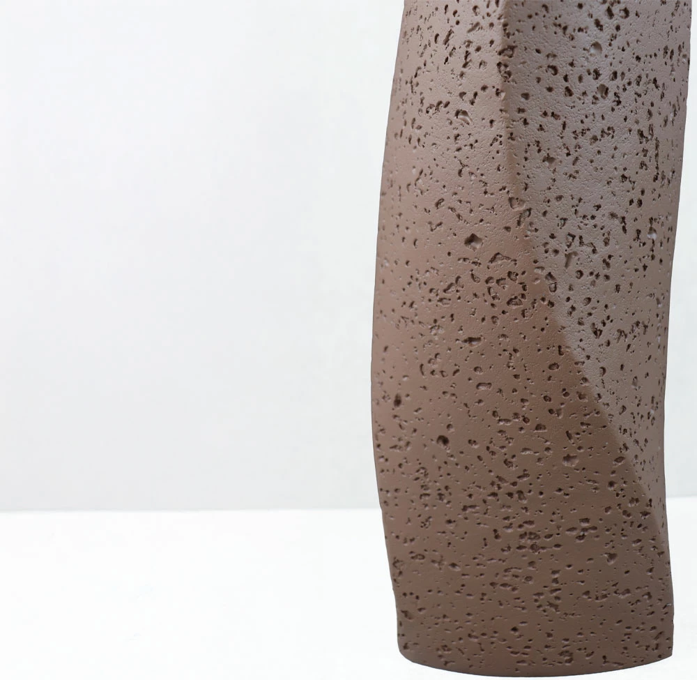 Vazo dekorative VOID I, ngjyrë kafe, 16.5x14.5x39cm, rrëshirë