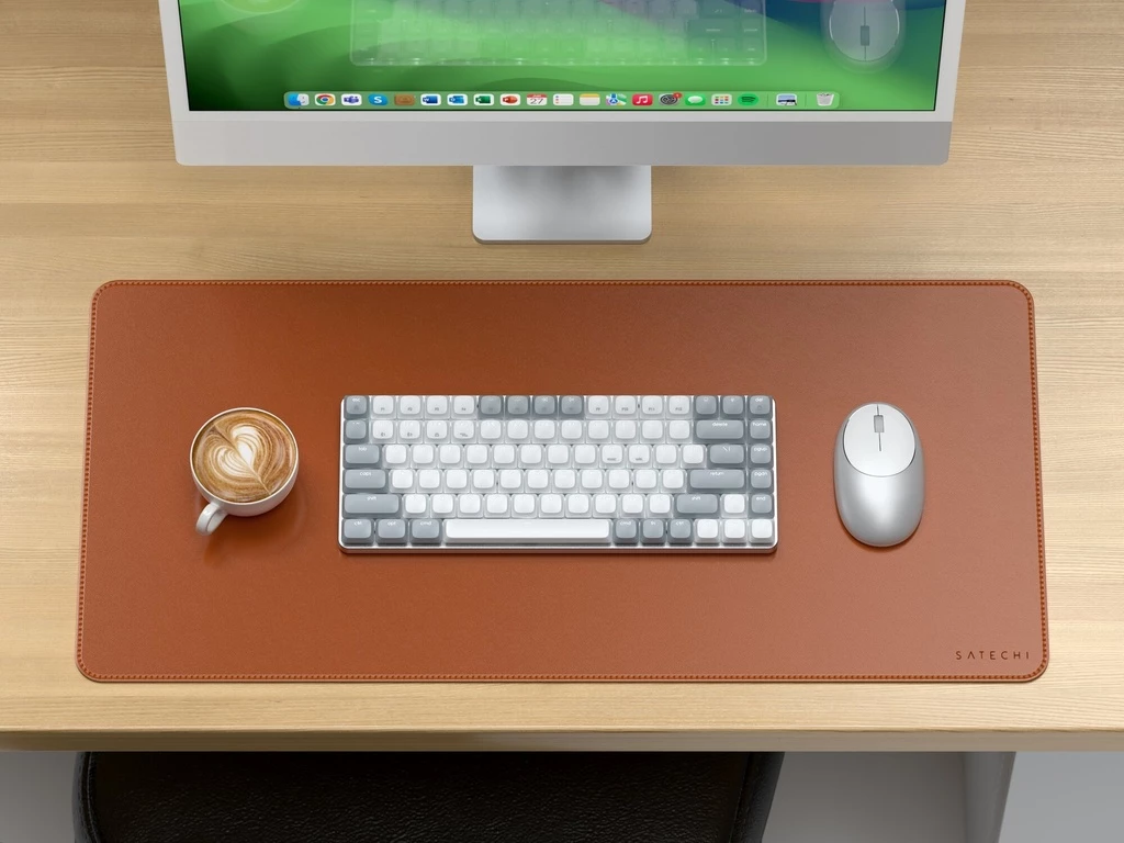 Satechi Vegan-Leather Premium Desk Mat - Brown