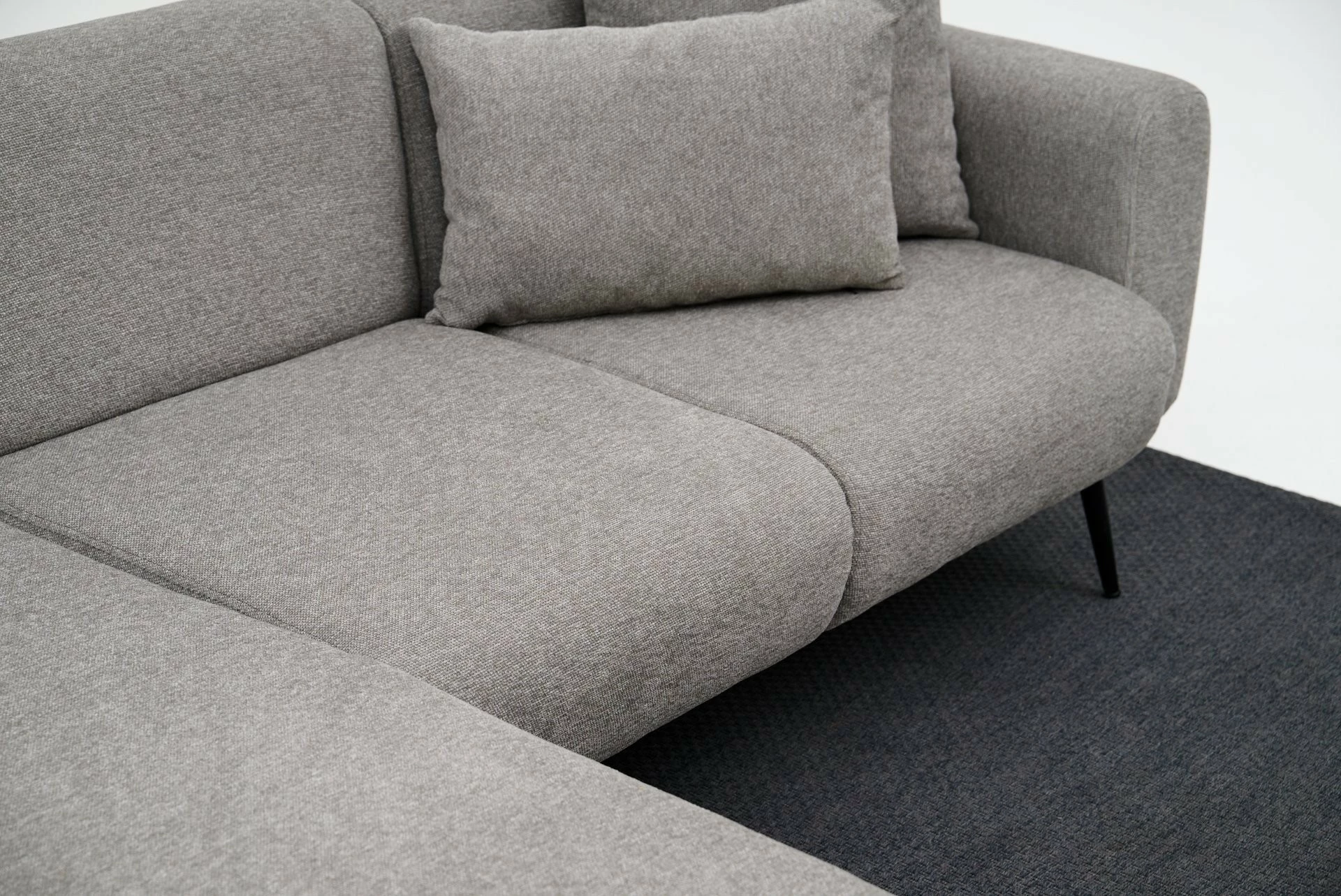 Këndare Atelier del Sofa, anash majtas, ngjyrë gri e çelët