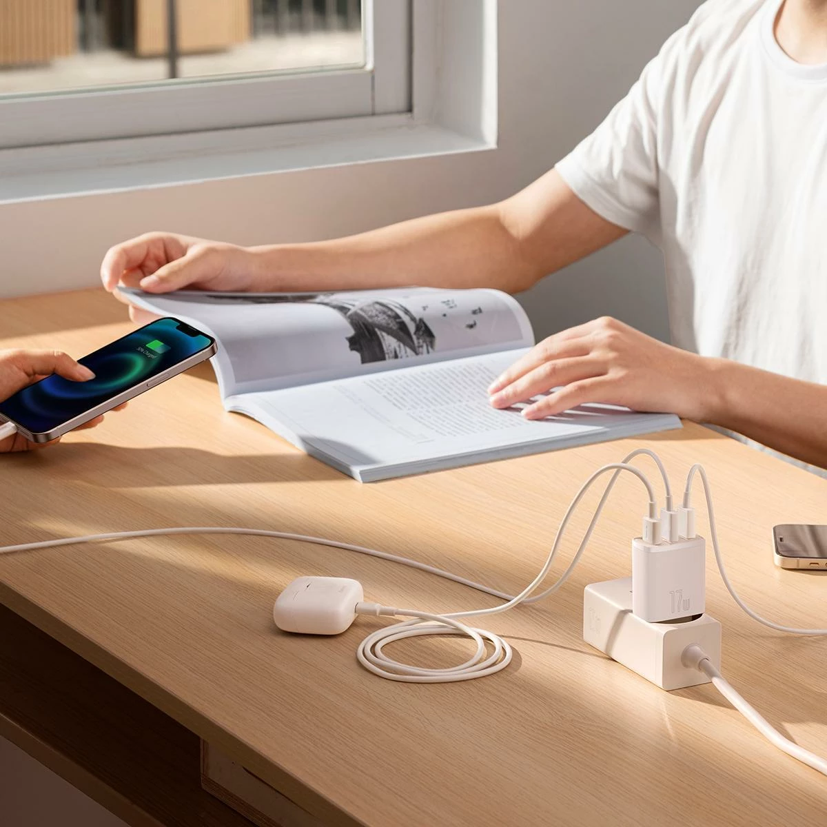 Karikues muri Baseus CCXJ020102 3x USB-A 17W 3.4A, i bardhë, 1 copë