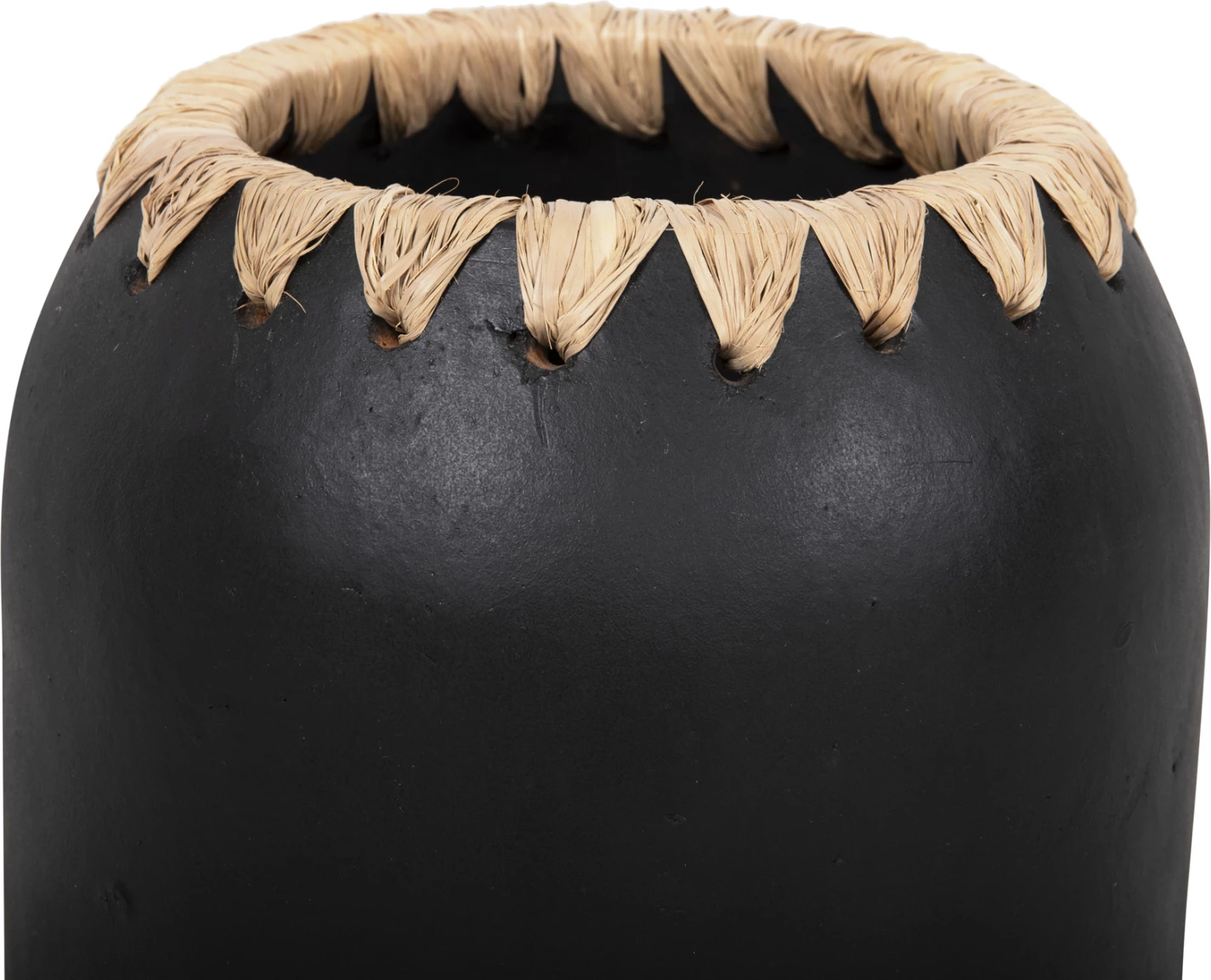 Vazo dekorative FH4376 terrakote, ngjyrë bardhë, me thurje kashte në buzë, Φ21Χ32H cm