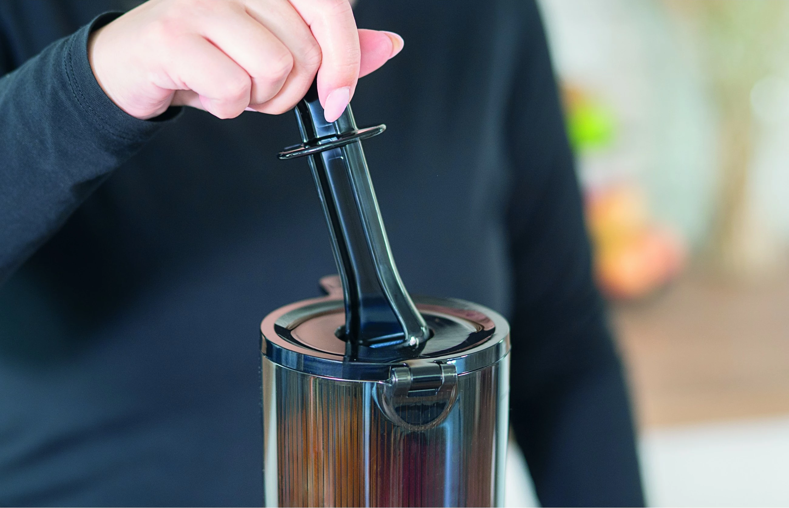 Slow juicer UNOLD 78275 Sam, 0.8L, 80 RPM, charcoal