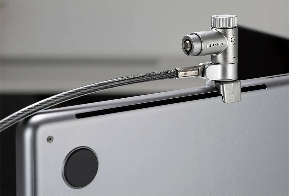 Bravë sigurie me kabllo Targus për MacBook Pro, argjend