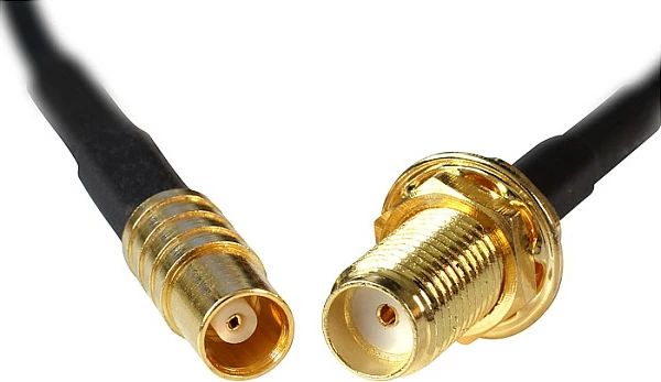 Kabllo adapter koaksiale DeLOCK 88577, SMA mashkull në MCX femër, 0.2 m, 50 Ω, e zezë