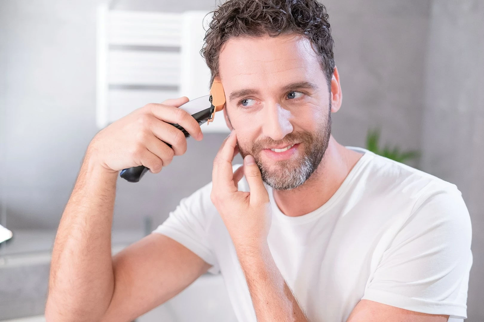 Makinë rroje Wahl Color Pro Cordless, Argjendtë