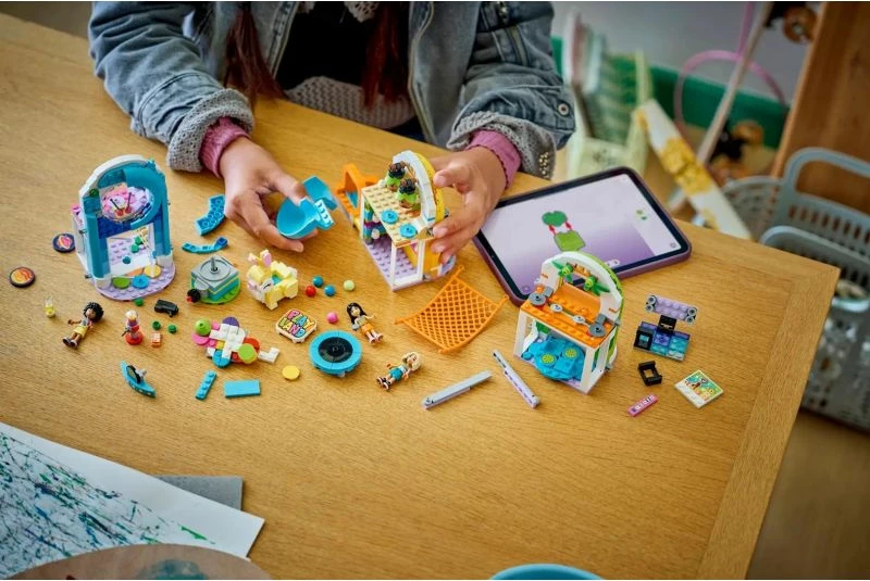 Lodra ndërtimi Lego për fëmijë Friends Indoor Playground
