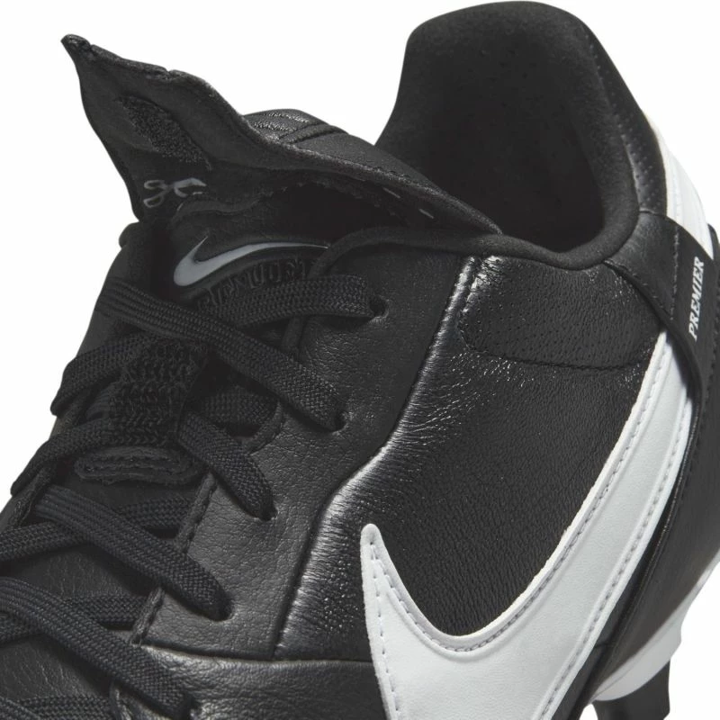 Atlete futbolli për meshkuj Nike, të zeza [Madhësia: 44.5]