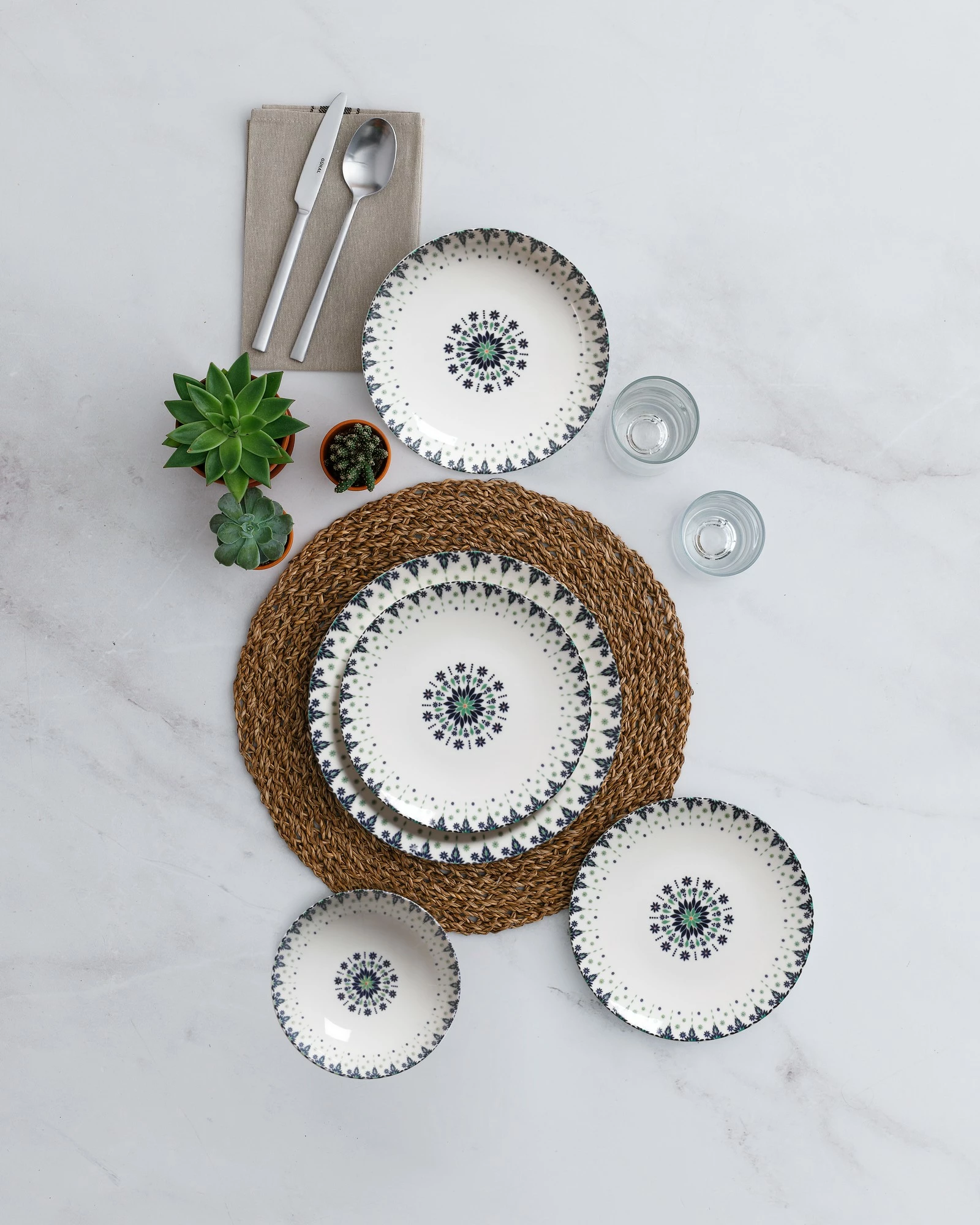 Set enësh për drekë (24 copë), Hermia, GBSATN24KY4E40552