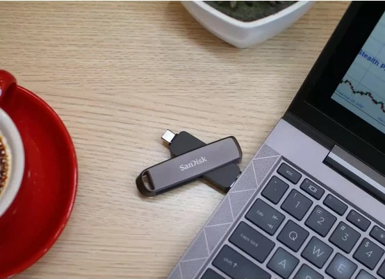 USB stick Sandisk Extreme Pro 512GB, dy porta, i zi