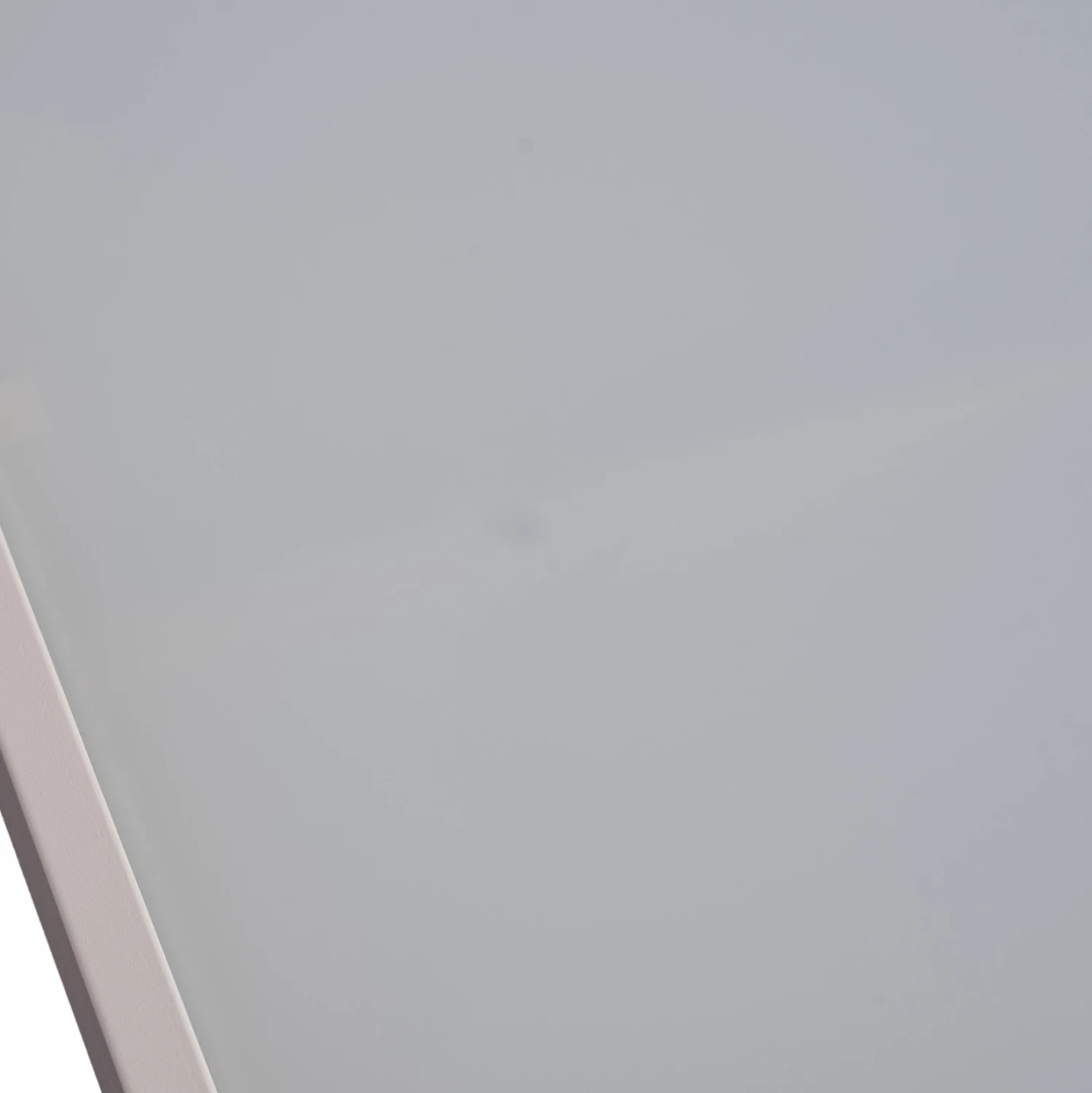 Tavolinë metalike, ngjyrë e bardhë akulli, me xham, FH5767.03, 150x90x75 cm