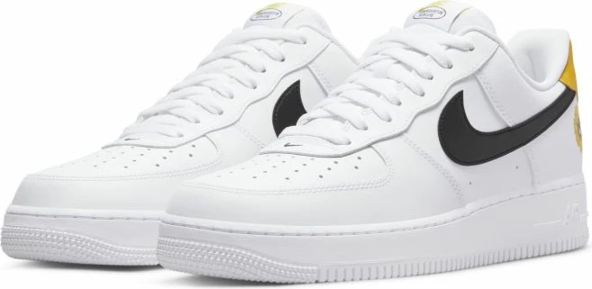 Atlete për meshkuj Nike, të bardha