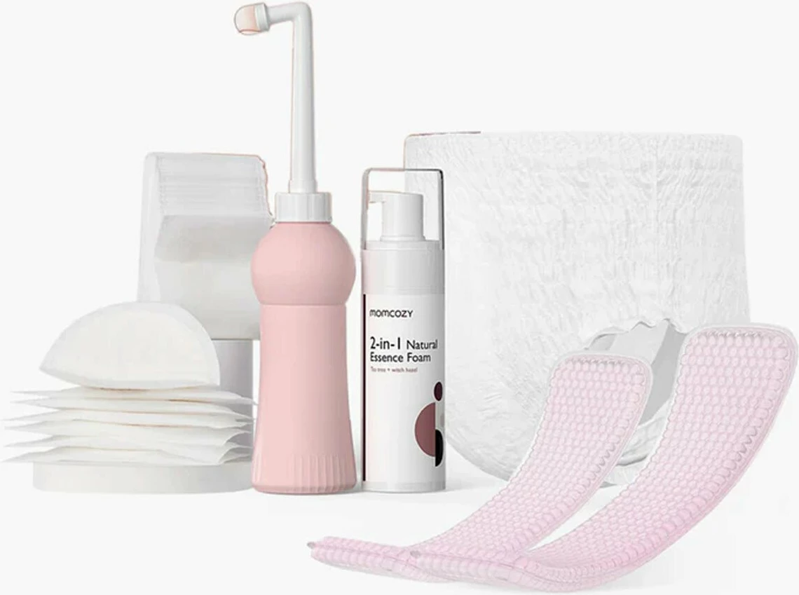 Set rikuperimi pas lindjes Momcozy PK007-WH41NB-A, spray higjienik 500 ml, pads & të brendshme postpartumi (kit), rozë/bardhë