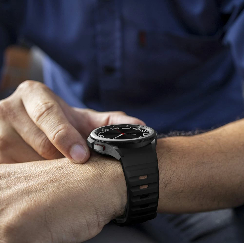 Rrip silikoni Tech-Protect për Samsung Galaxy Watch 4/5/5 Pro/6/7/FE, i zi