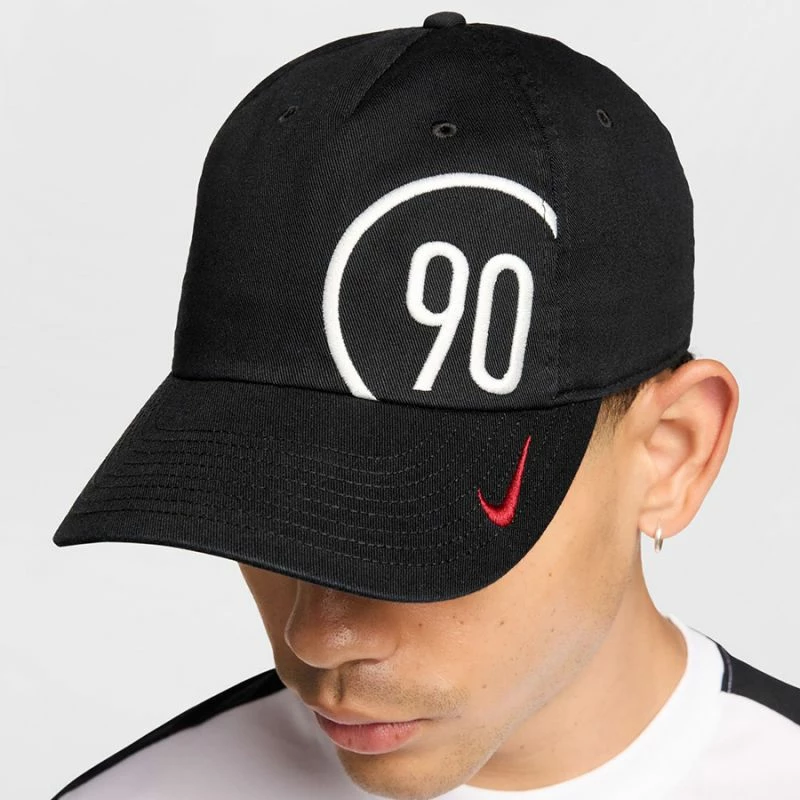 Kapelë Nike, e zezë [Madhësia: M/L]