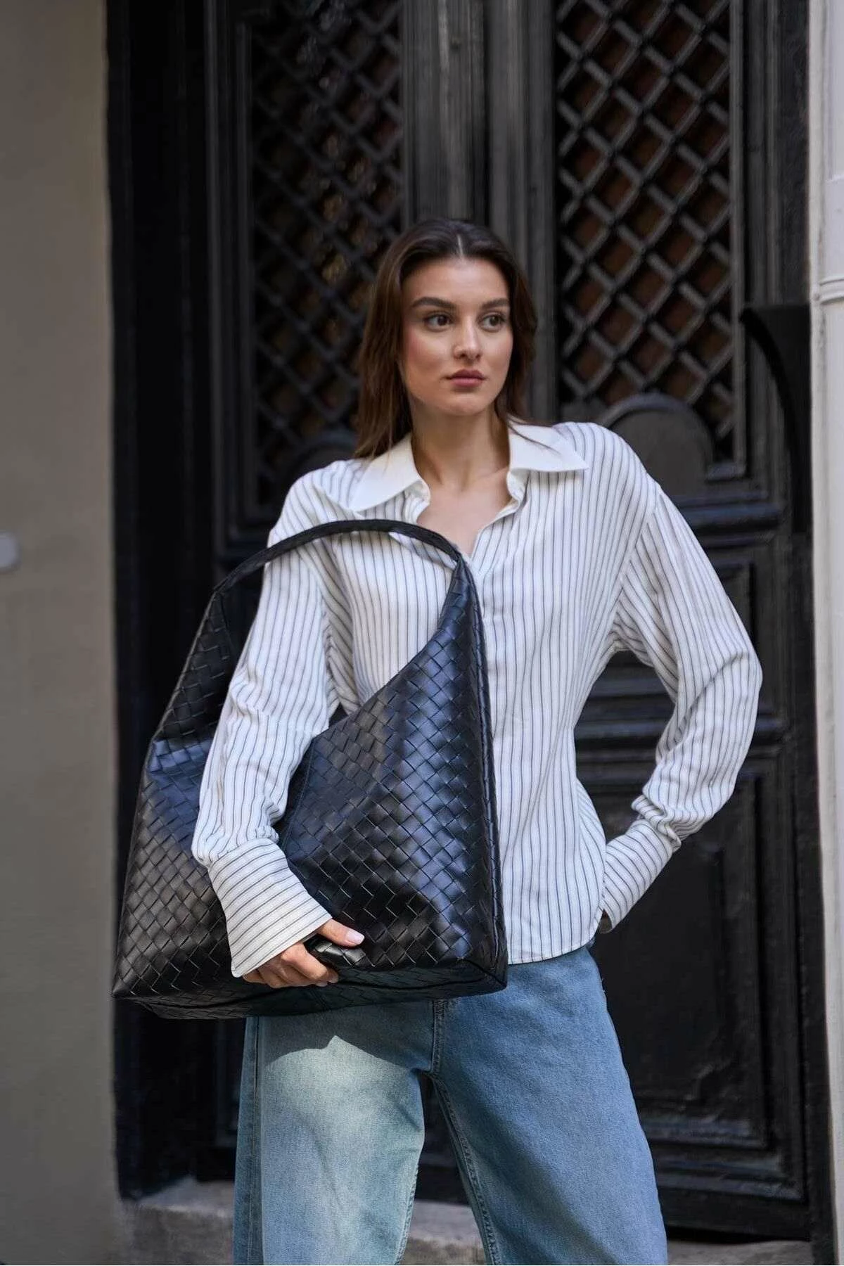 Çantë krahu Zoozie, e zezë, MK1020024SM25-003