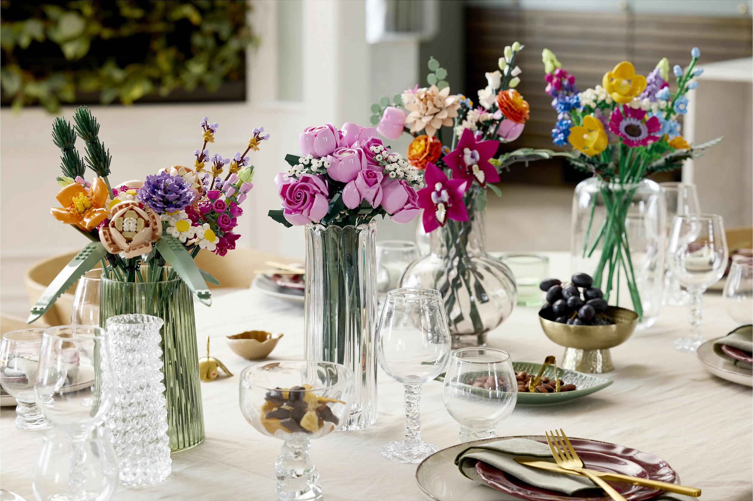Set ndërtimi LEGO Botanicals 10374 Buqetë Trëndafilash Roze, 789 copë, 18+, multikolor