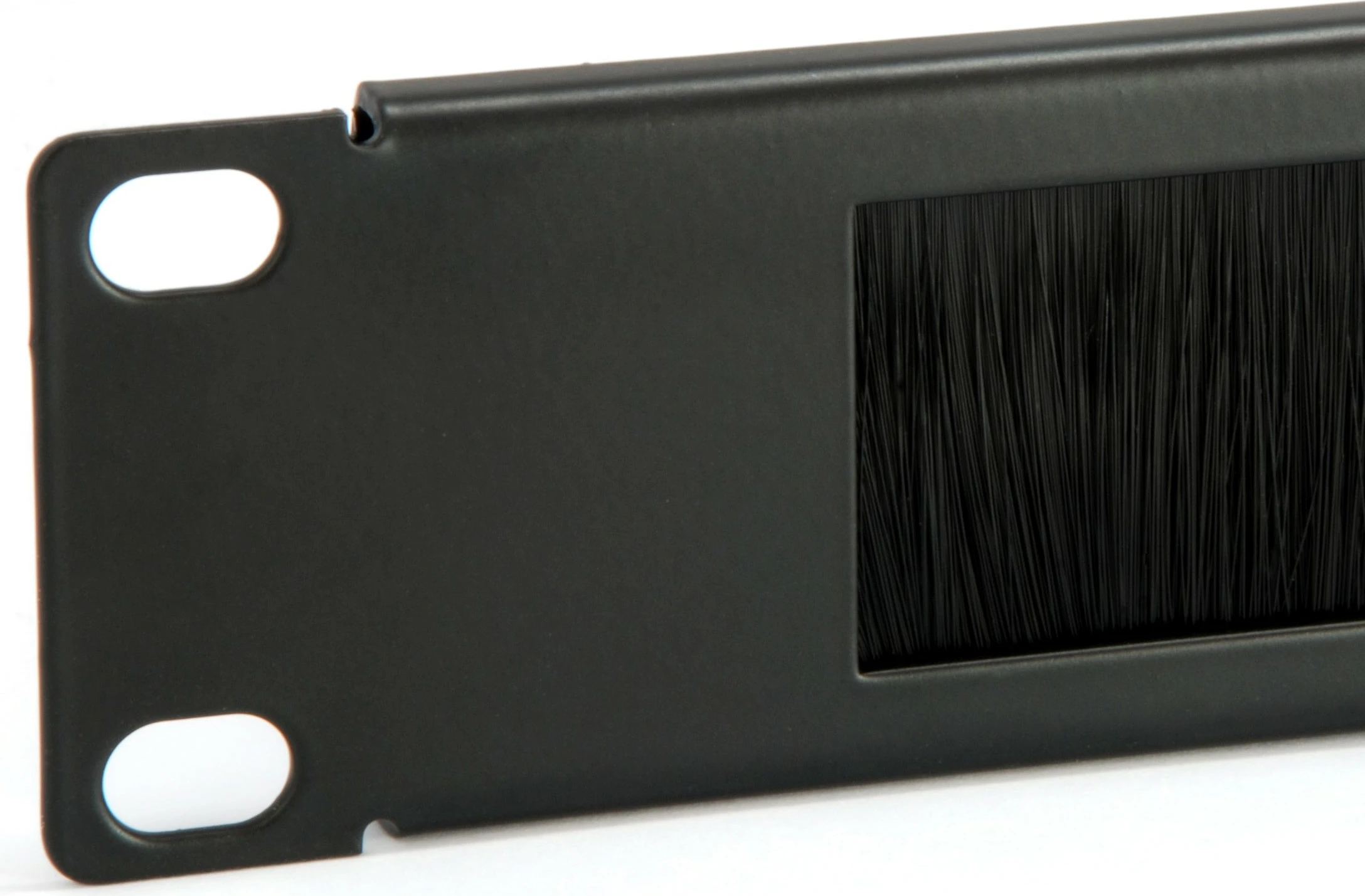 Panel brush Equip 1U 19 inch, i zi