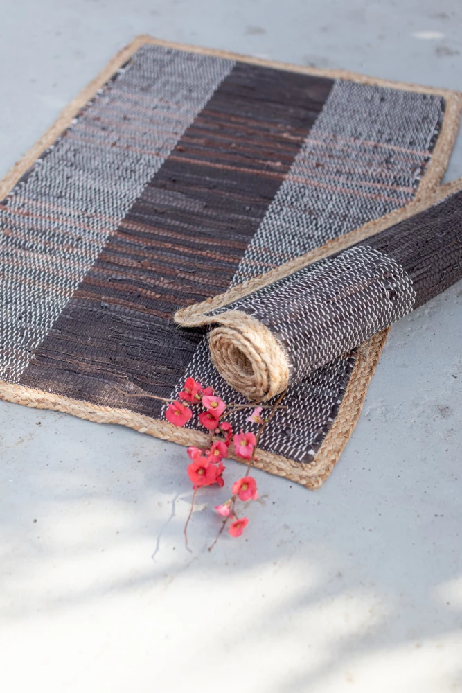 Qilim i errët për korridor, lëkurë, jute, 70x150, ngjyrë e zezë-bezhë