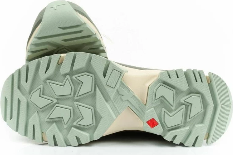 Atlete femra Tamaris, të gjelbra