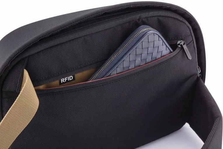 Çantë shpine Yakimasport, e zezë