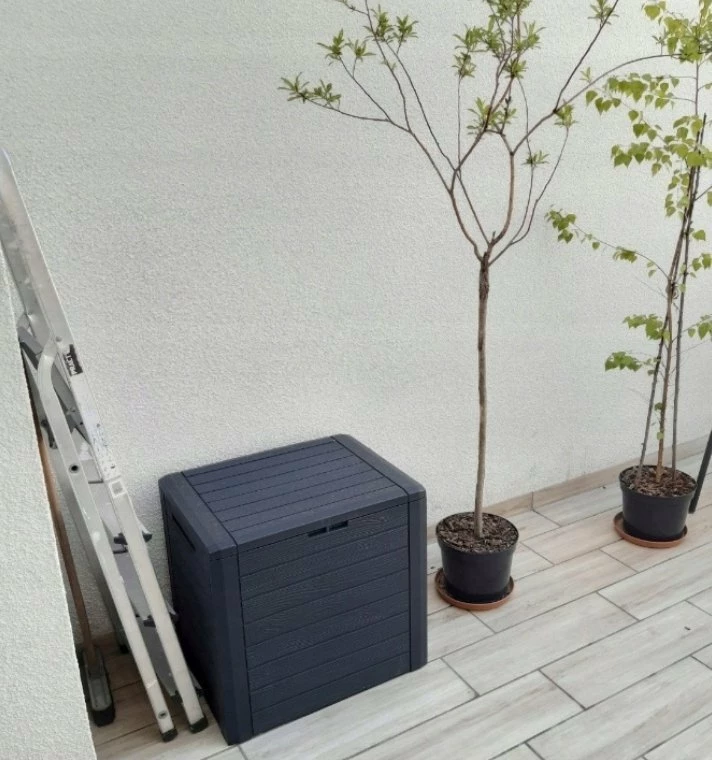 Kuti ruajtëse kopshti Prosperplast WoodeBox 140 L, antracit