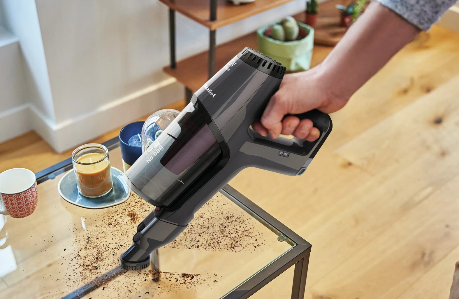 Fshesë elektrike ELDOM OB90, pa kabllo, brushë elektrike, e zezë