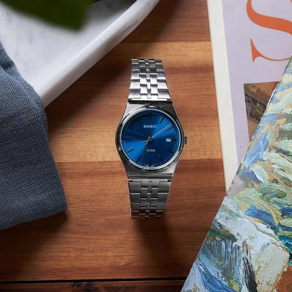Orë dore Casio MTP-B145D-2A2VEF, e kaltër