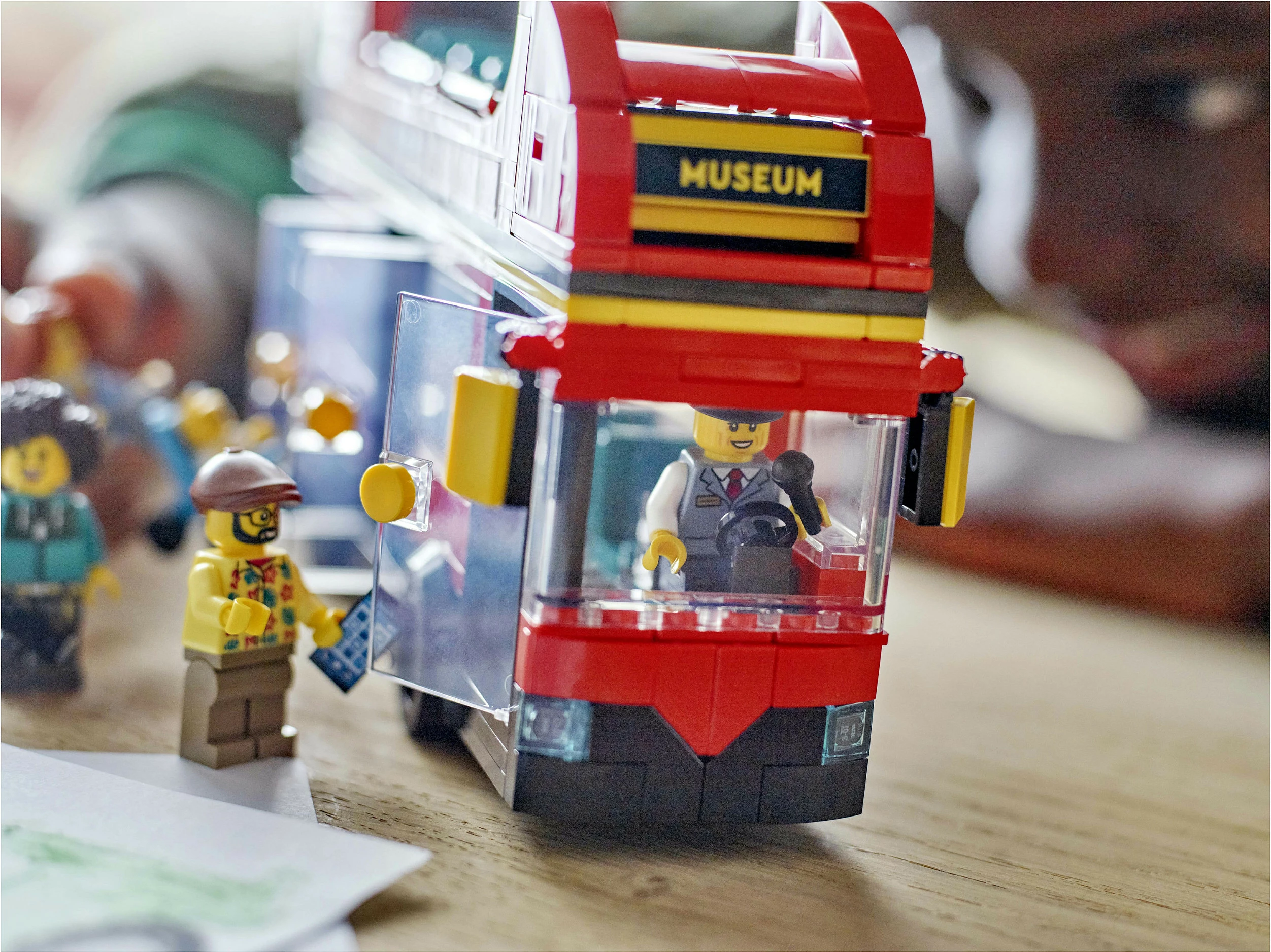 Set ndërtimi LEGO City autobus dy-katësh sightseeing 384 pjesë, multingjyrësh