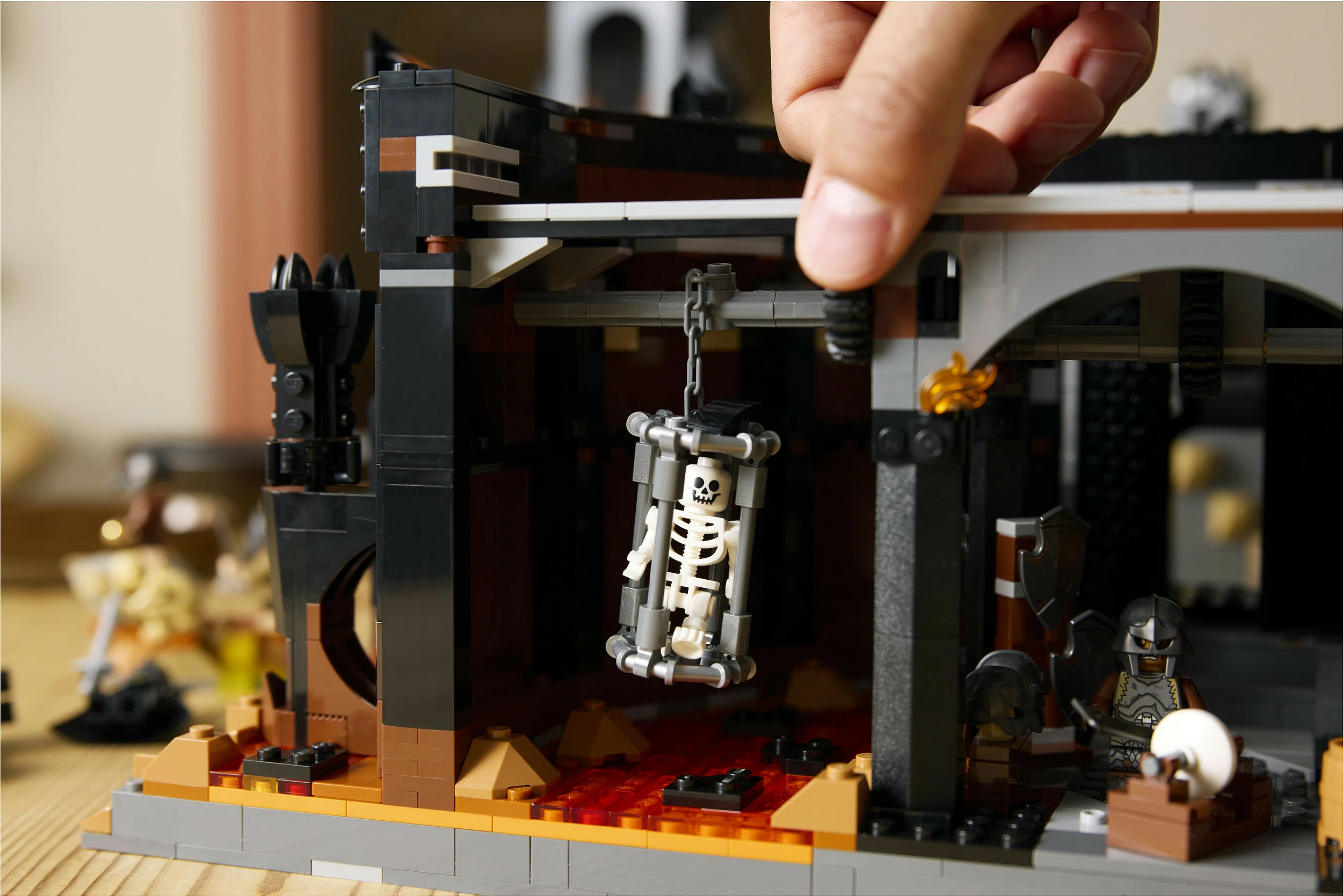 Set ndërtimi LEGO Icons The Lord of the Rings 10333 Barad-dûr, 5471 copë, 18+, shumëngjyrësh