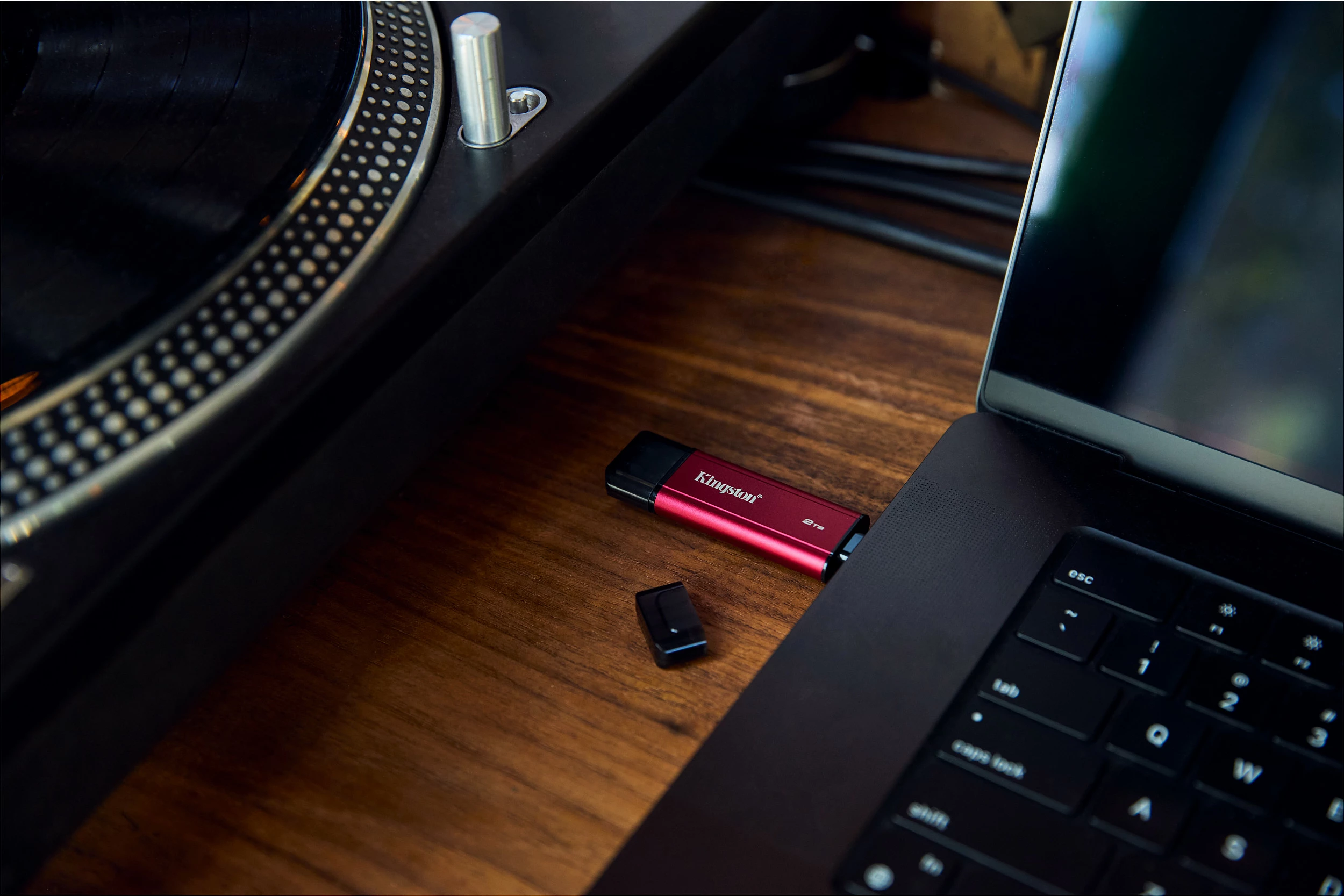 SSD portable Kingston Dual Portable SSD 2TB, USB-A/USB-C, USB 3.2 Gen 2, 1050MB/s, zi/kuq