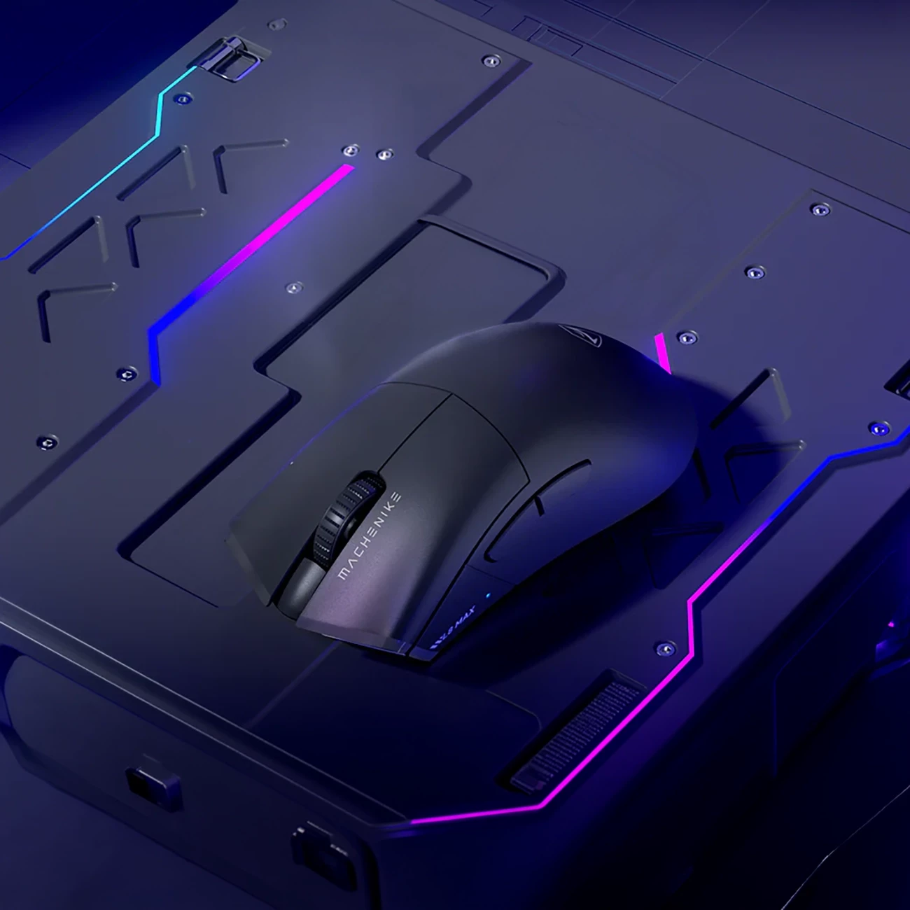 Maus gaming wireless Machenike L8 Max, PAW3395, 26000 DPI, 66 g, 2.4 GHz/Bluetooth/USB, i zi