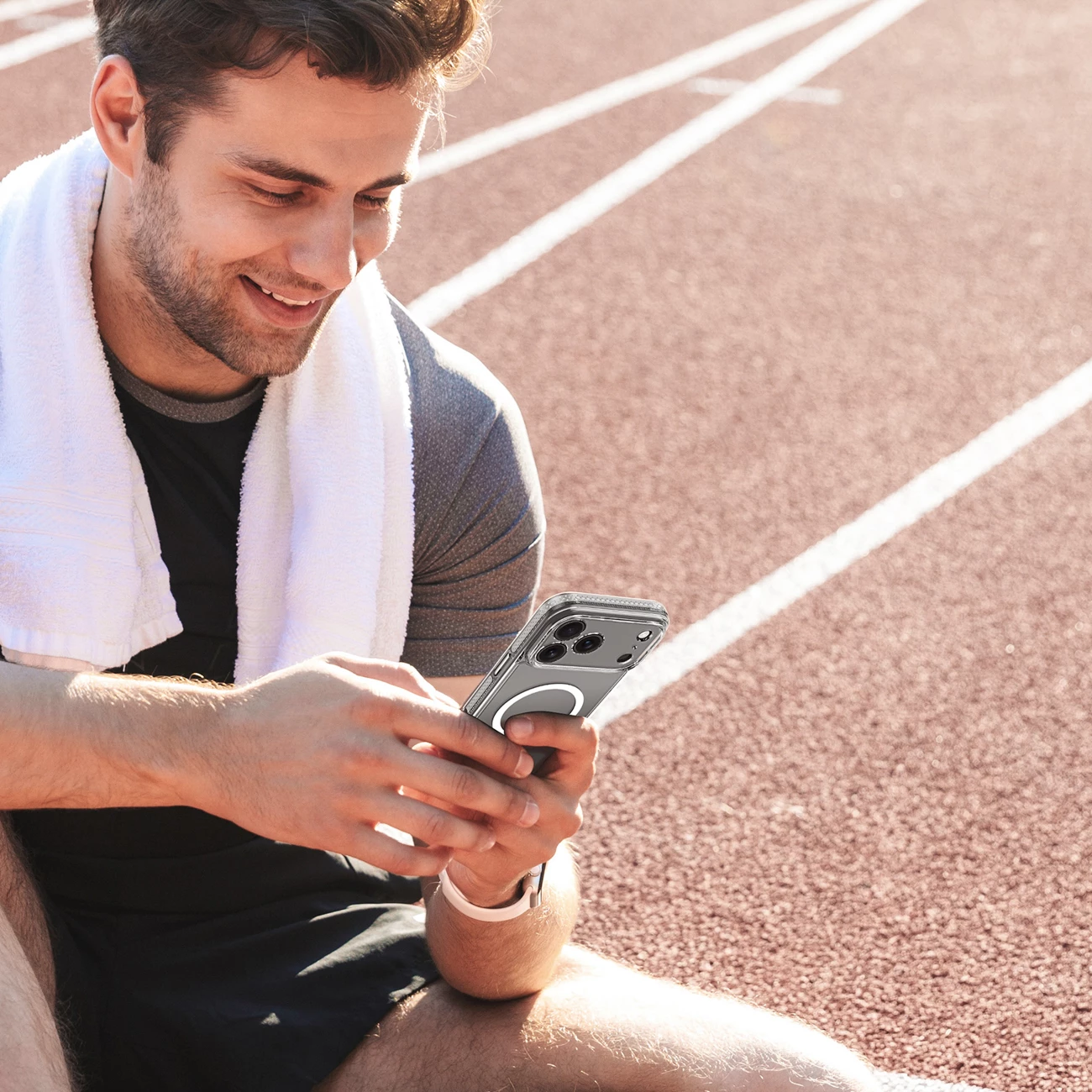 Mbështjellës Dux Ducis Clin Mag për iPhone 17 Pro Max, kompatibil me MagSafe, Transparent