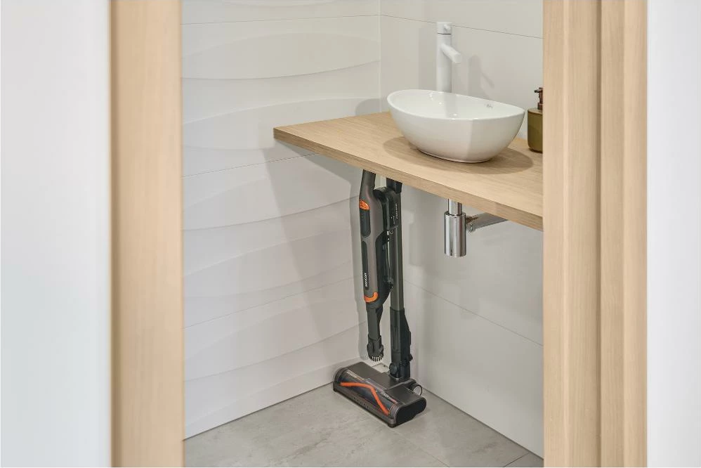 Fshesë elektrike Sencor SVC 7315TI - 2in1, 150W, e zezë