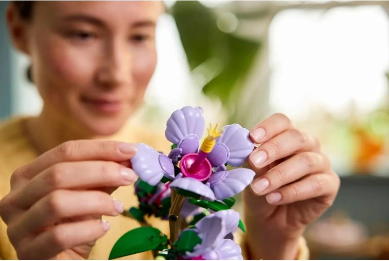 Set ndërtimi Lego për të rritur, Botanical Collection Hibiscus