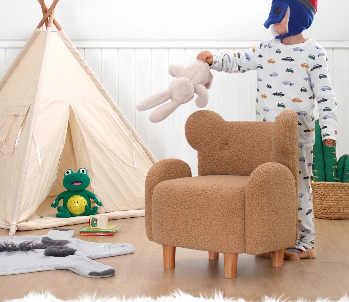 Karrige fëmijësh me krahë, Juano Teddy, ngjyrë kafe