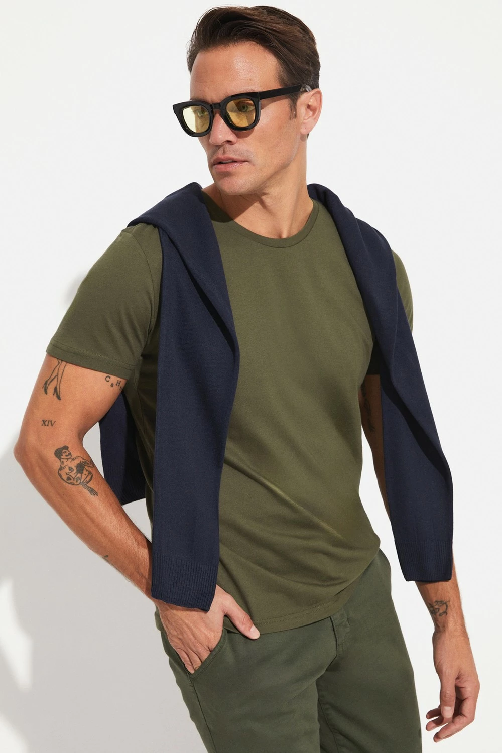 Maicë për meshkuj June