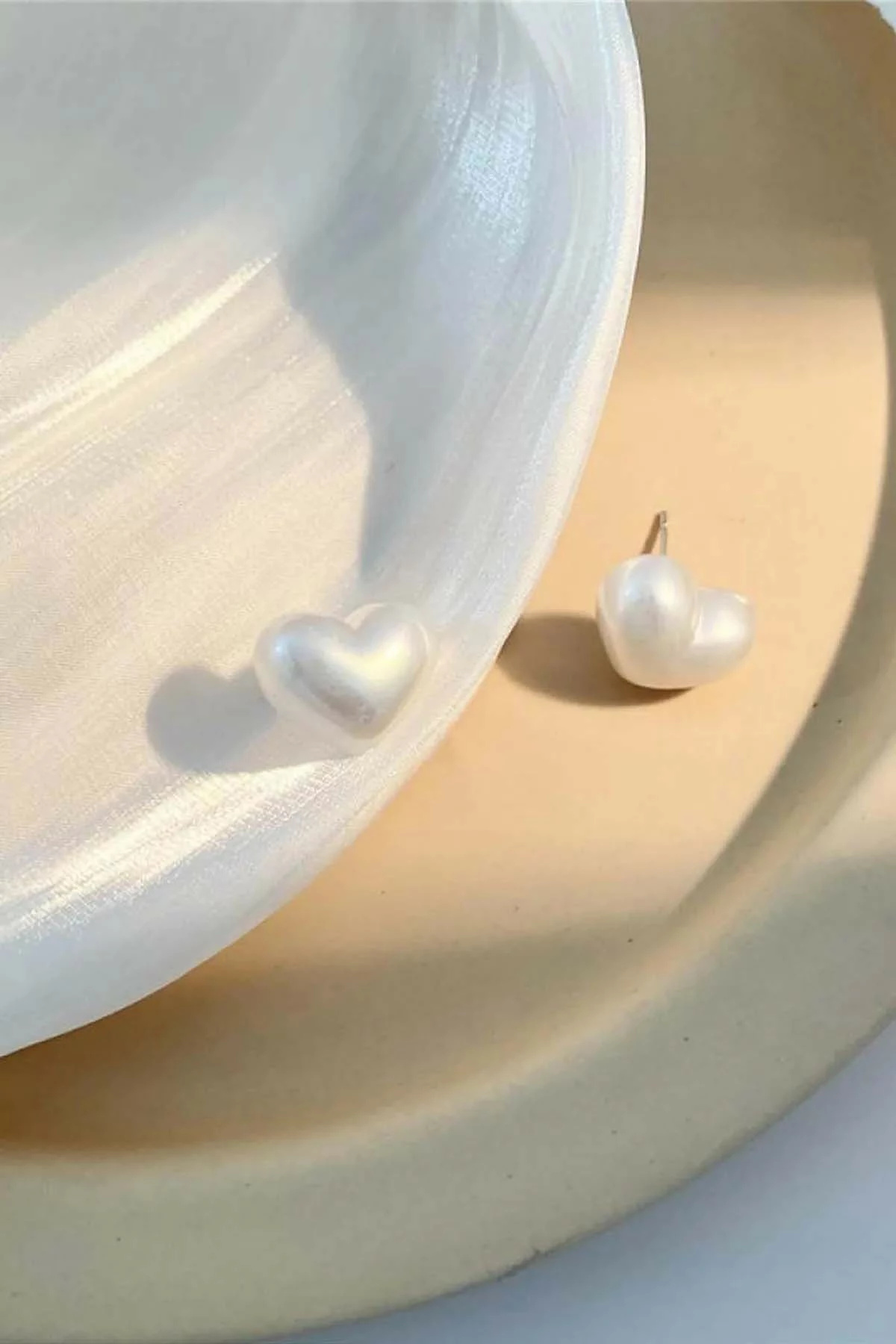 Vathë zemër, ngjyrë e bardhë, Jumeon, İncklpkup