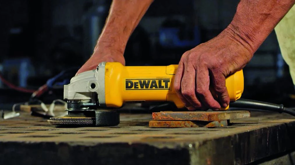 Lëmues këndor DeWalt DWE4237 1400W 125mm