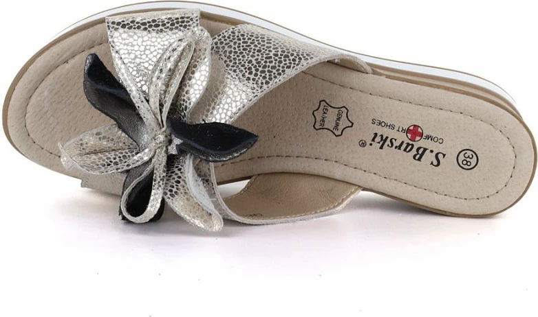 Papuqe S.Barski, lëkurë natyrale