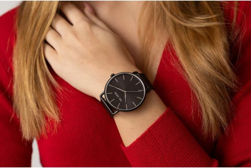 Orë dore për femra Paul Lorens, e zezë