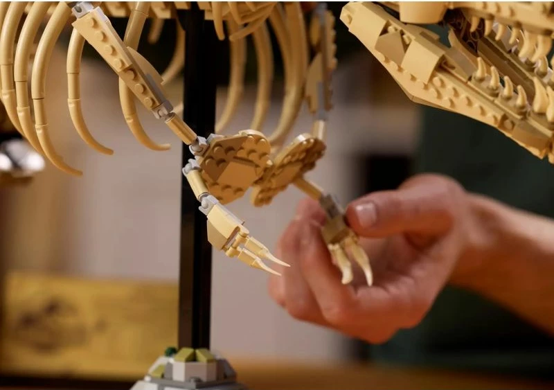Set lego Jurassic World për të rritur